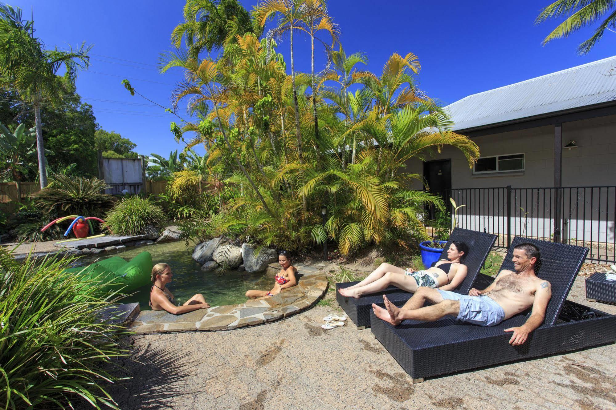 Coral Beach Lodge Port Douglas Exterior foto